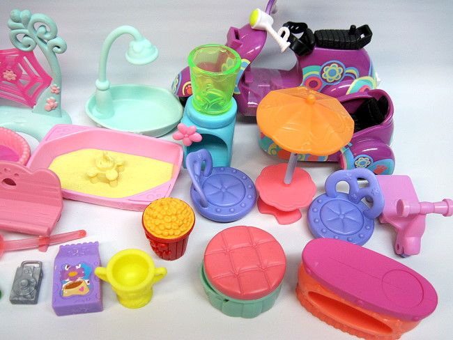 Littlest Pet Shop LPS Lot Accessories Only Scooter Blythe Items Beds