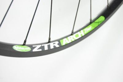 Cannondale Lefty 29 Wheelset ZTR Arch Stans Tubeless Dirty Flea Rear