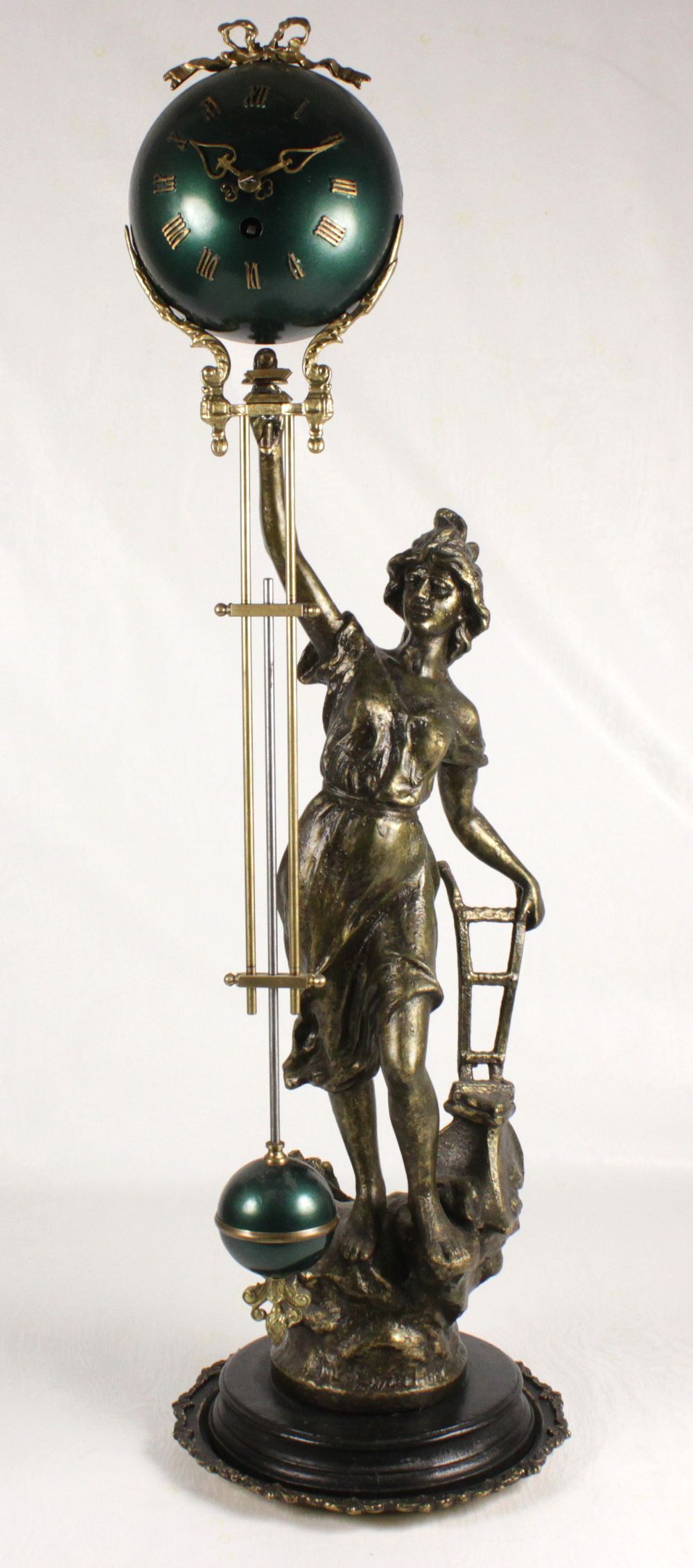 Mysterieuse Pendule Pendeluhr 19. Jh. Skulptur Allegorie Jugendstil