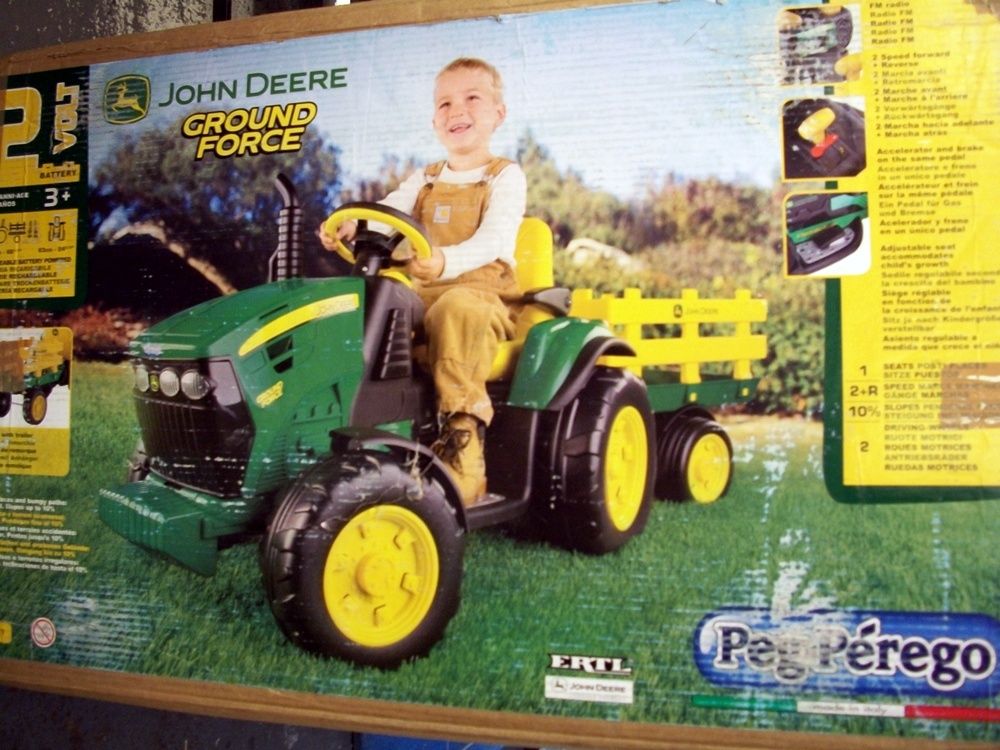 NEU Peg Perego John Deere Ground Force Traktor original getreue