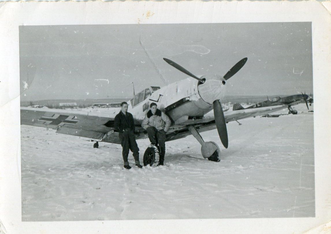 WK FOTO Me 109 in Tarnung Schnee Weiss