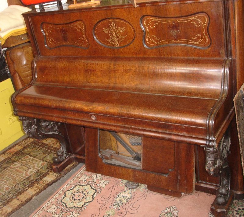 Jugendstil Klavier, Überholungsbedürftig, Altersspuren