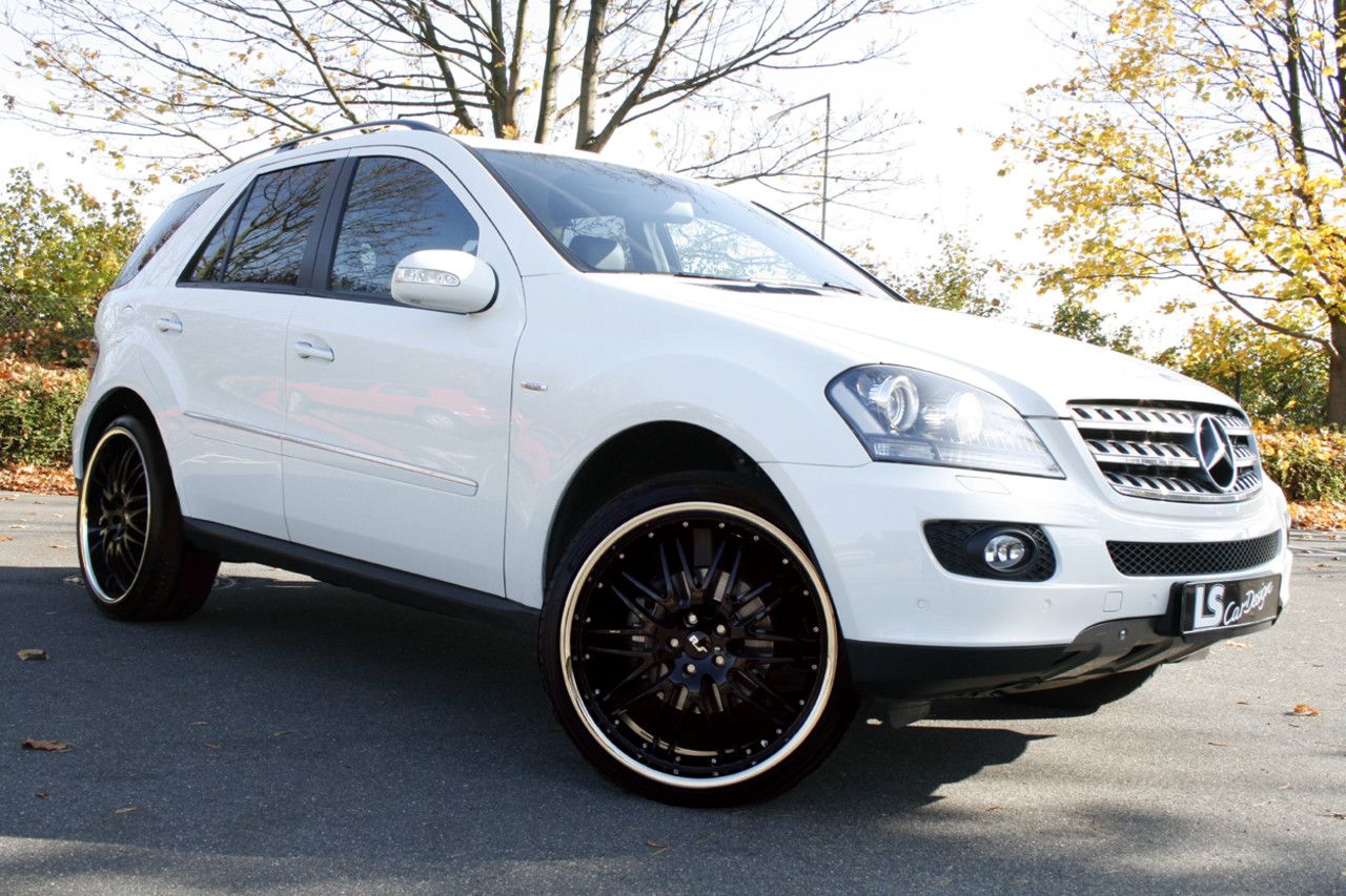 23 Mercedes ML 164 163 R Klasse Chromfelgen 11x23 AMG 1152