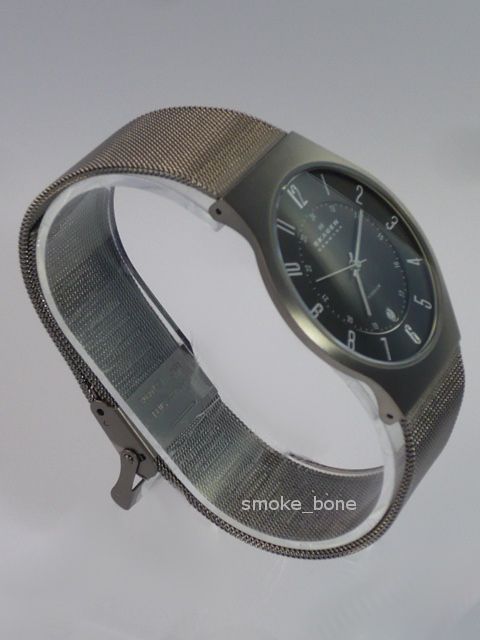 Skagen Herrenuhr / Herren Uhr Titan Titanium Datum grau silber NEU