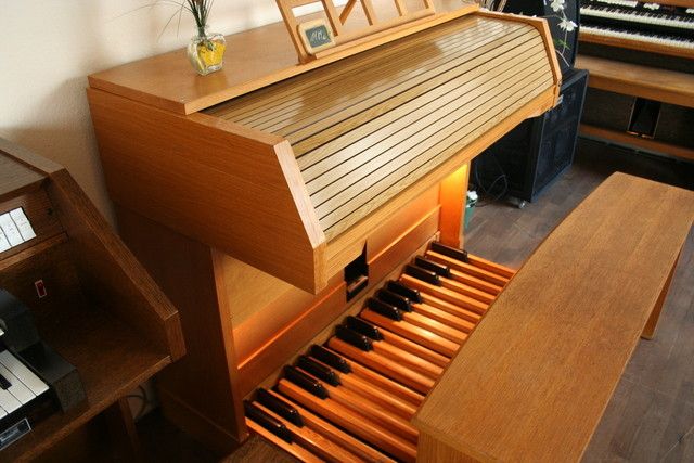 Eminent 8150 DL Sakralorgel Kirchenorgel Orgel mit 32r BDO Vollpedal