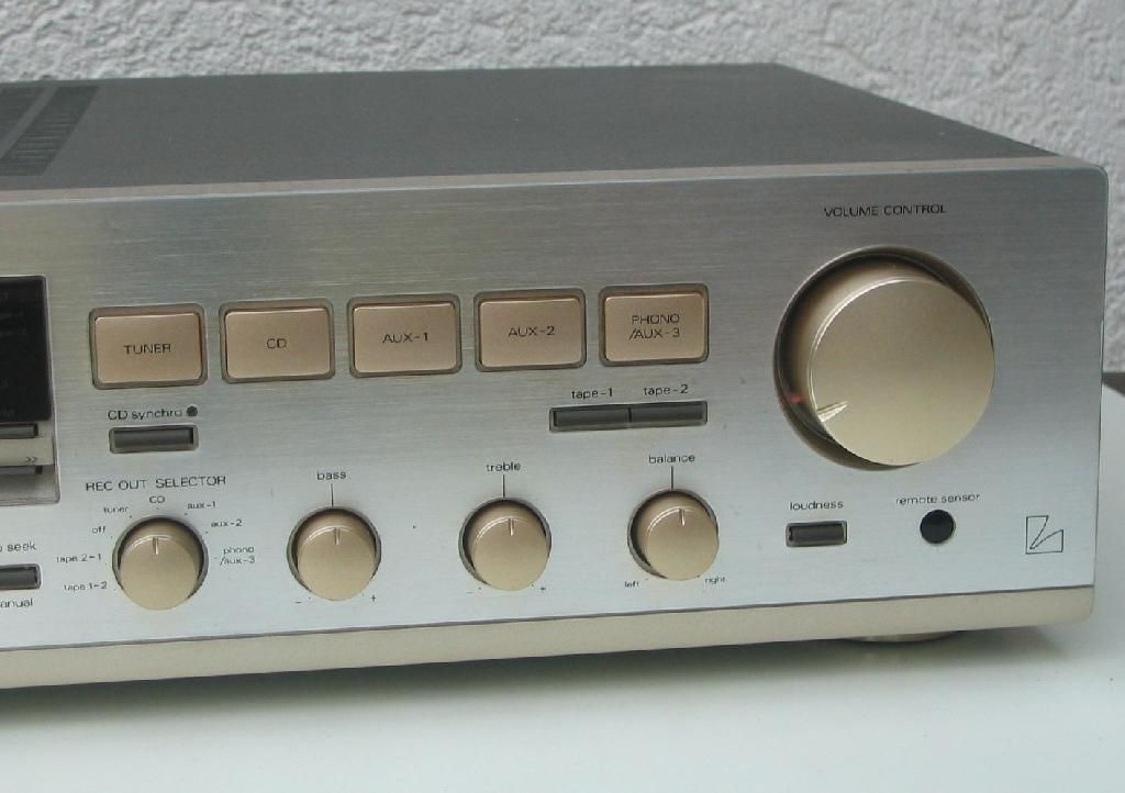 Luxman R 351 Stereo Receiver in champagner