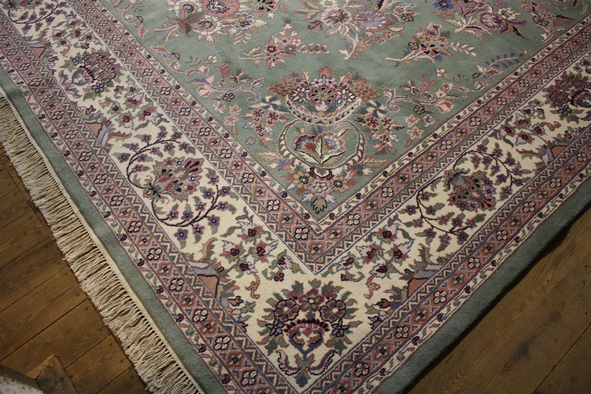 Teppich Orient Saroug 439x300cm Schurwolle Handgeknuepft hell gruen