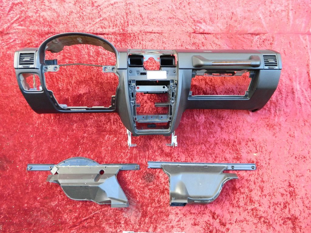  Armaturentraeger Instrumententafel Mercedes G Klasse 463 dashboard