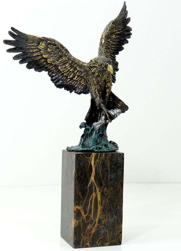 BRONZEFIGUR ADLER BRONZE ADLER WILDVOGEL SKULPTUR auf MARMORSOCKEL