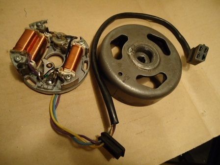 Mofa Moped Motoplat Zuendung 6 Volt 19 10 W 69 rechts Drehend mit