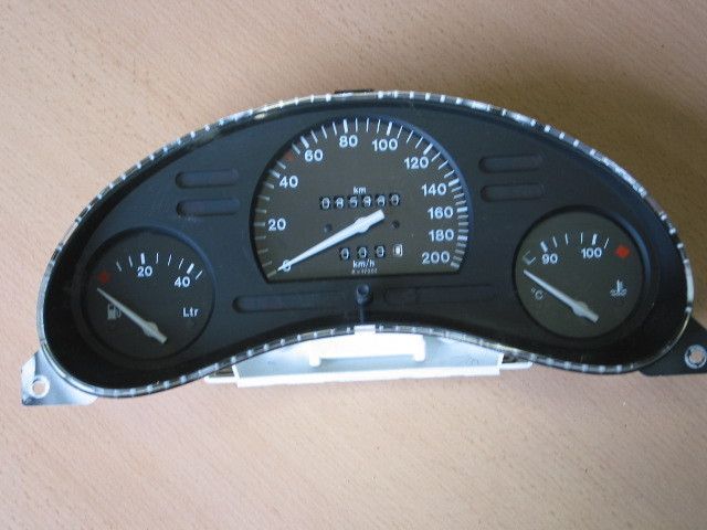 Opel Corsa B 1,4L Tachokombiinstrument Tacho 90534393 Bj.98 85 TKM