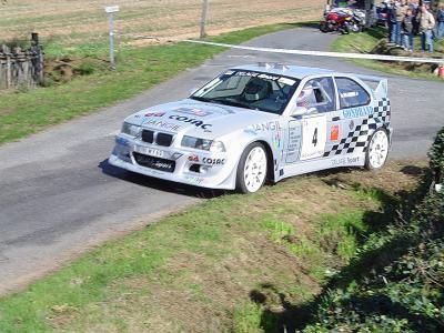 Begleiten Sie Eric Thuel Chassaigne auf seinem BMW 318 Compact (Gruppe