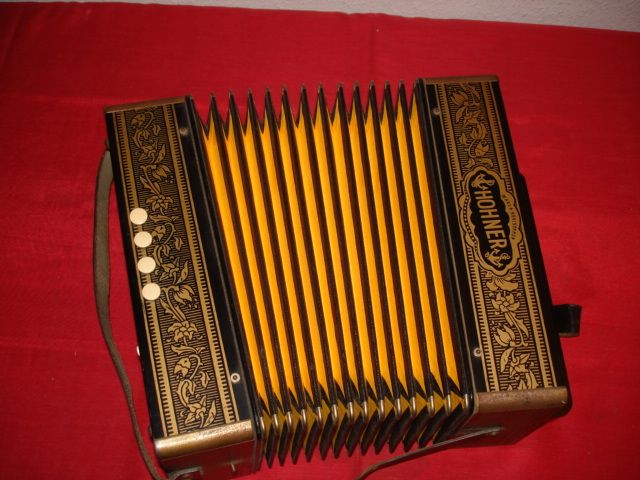 Hohner Ziehharmonika Knopfakkordeon Marca Registrada