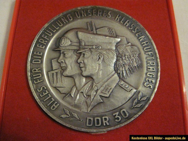 DDR Medaille 30 Jahre Polizei, 30 Jahre DDR 1979,Orden,Auszeichnung