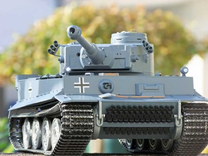 RC PANZER TIGER 1 METALL ED. GOLD BAUSATZ FRÜHE VERSION