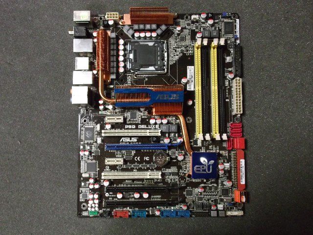 ASUS P5Q Deluxe FSB 1600 SOCKEL 775