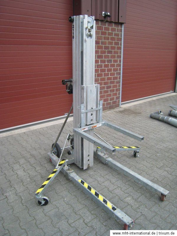 Sumner 2118 Materiallift Montagelift Materialaufzug Lastenlift Lift