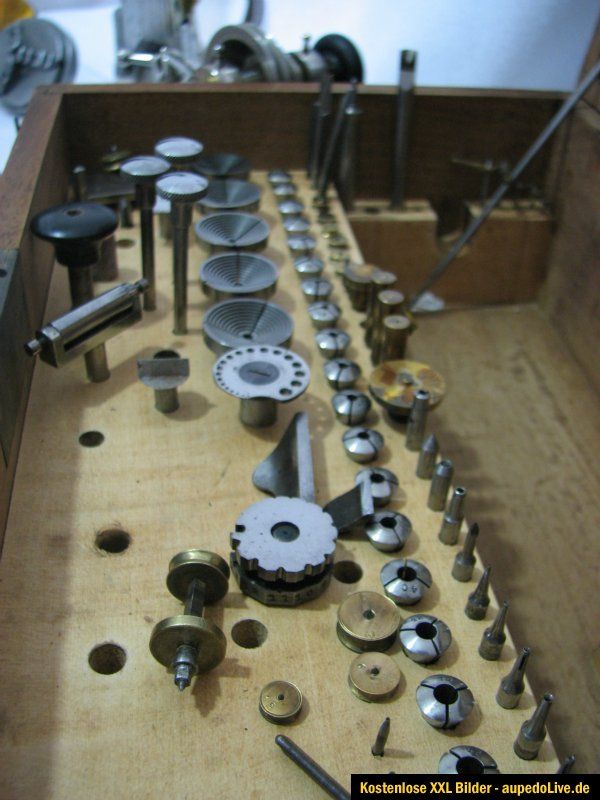 UHRMACHERDREHBANK/UHRMACHERDREHMASCHINE/WATCHMAKER LATHE MIT VIEL VIEL