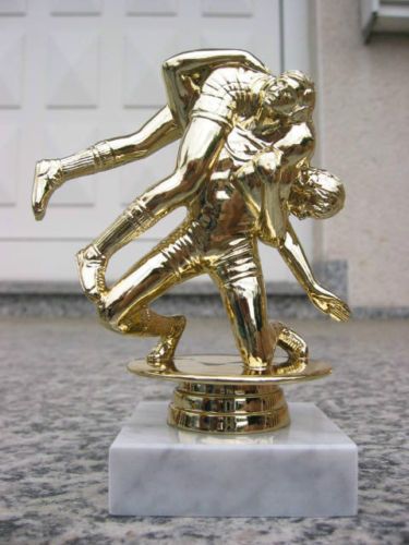 HK 847 Ringen Herren Pokal Figur