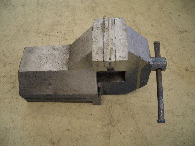 DDR Schraubstock Amboss Backenbreite 15cm Schraubstöcke GDR