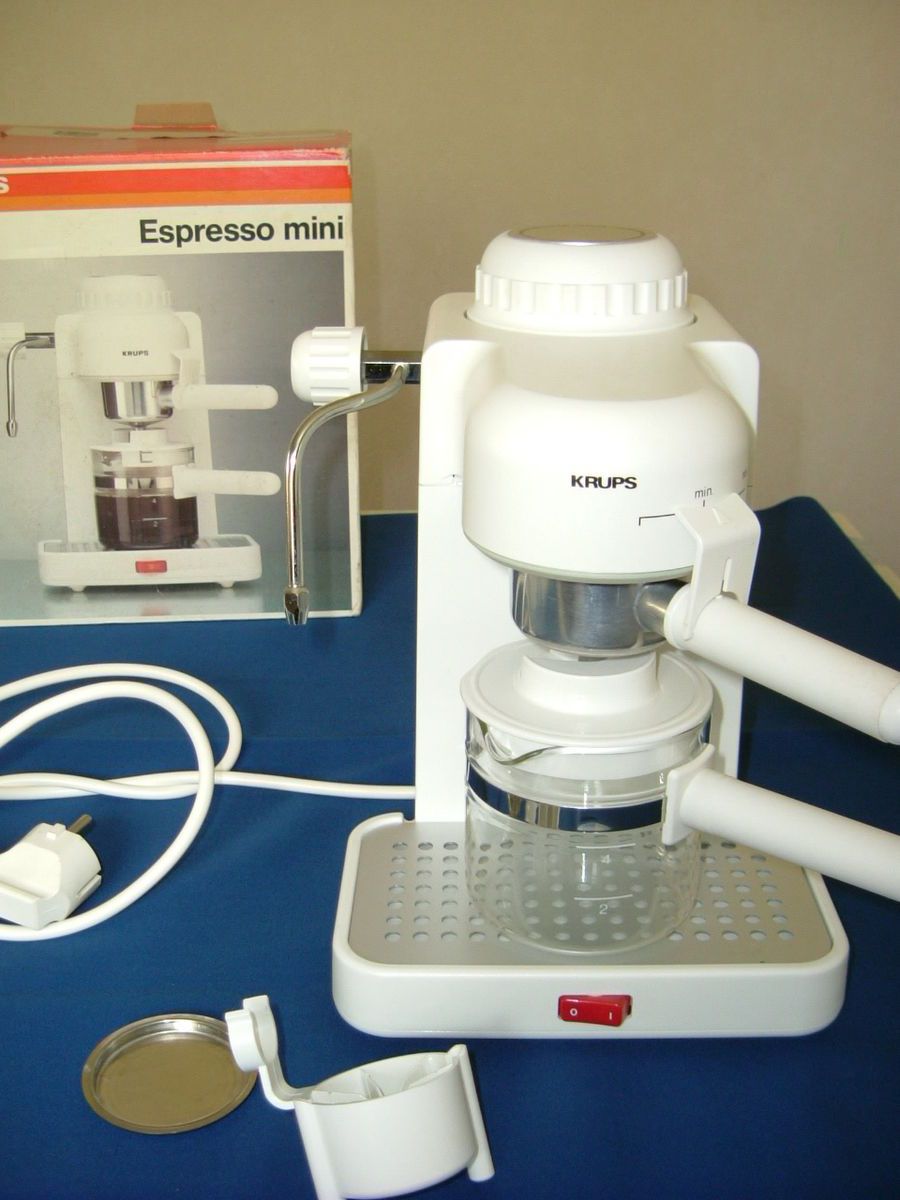 Espressomaschine Espresso mini 963 Espressobereiter Milchaufschaeumer